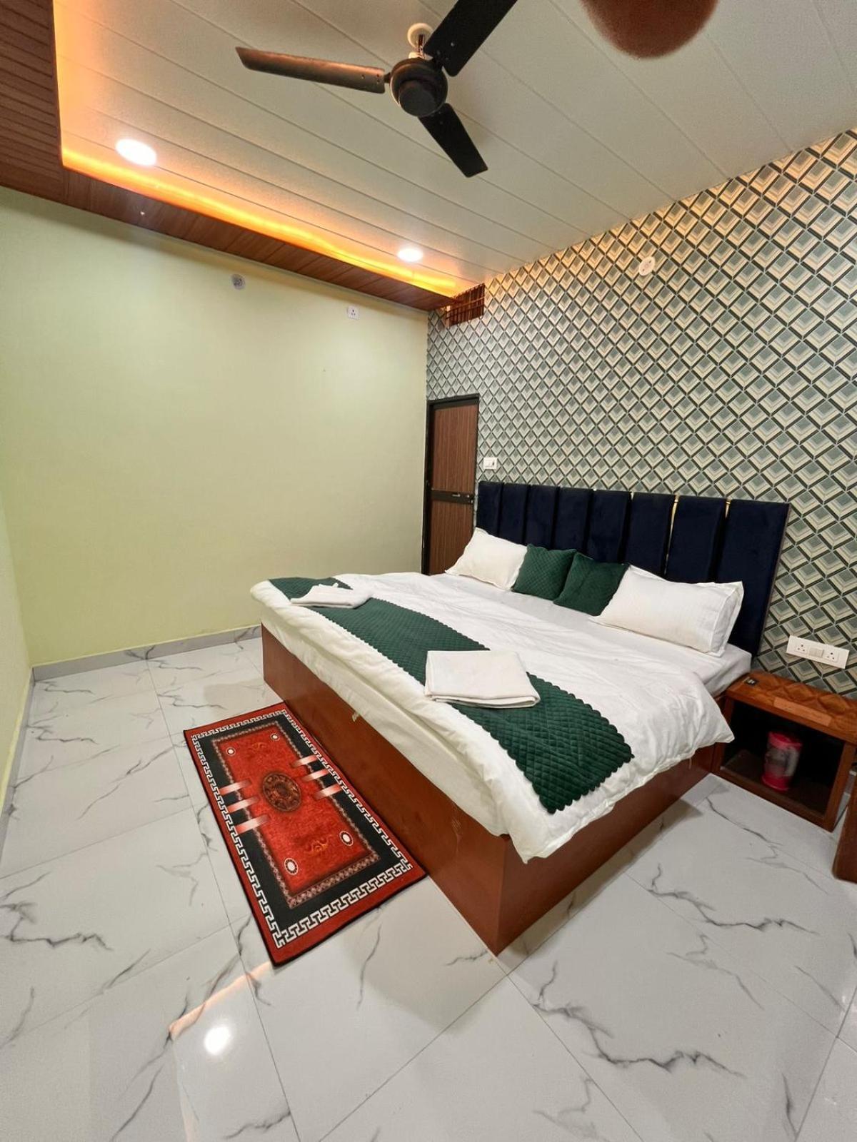 Gulab Residency Hotel Benares Buitenkant foto
