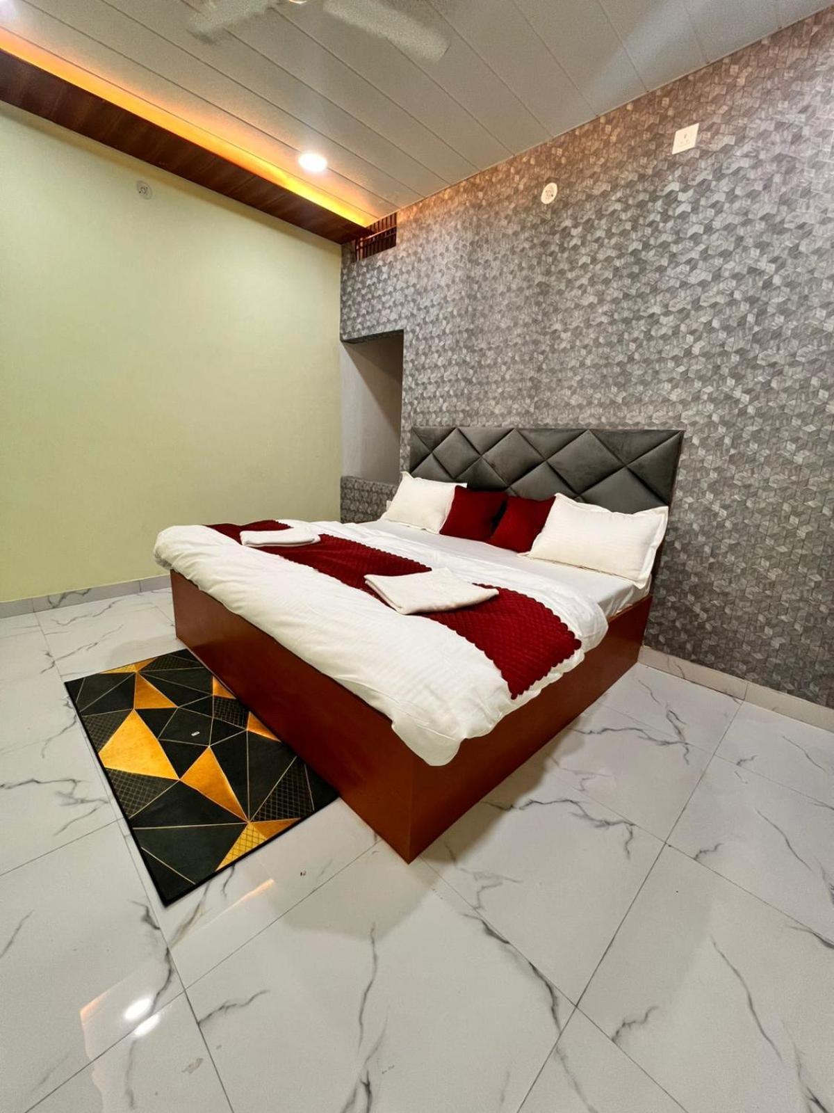 Gulab Residency Hotel Benares Buitenkant foto