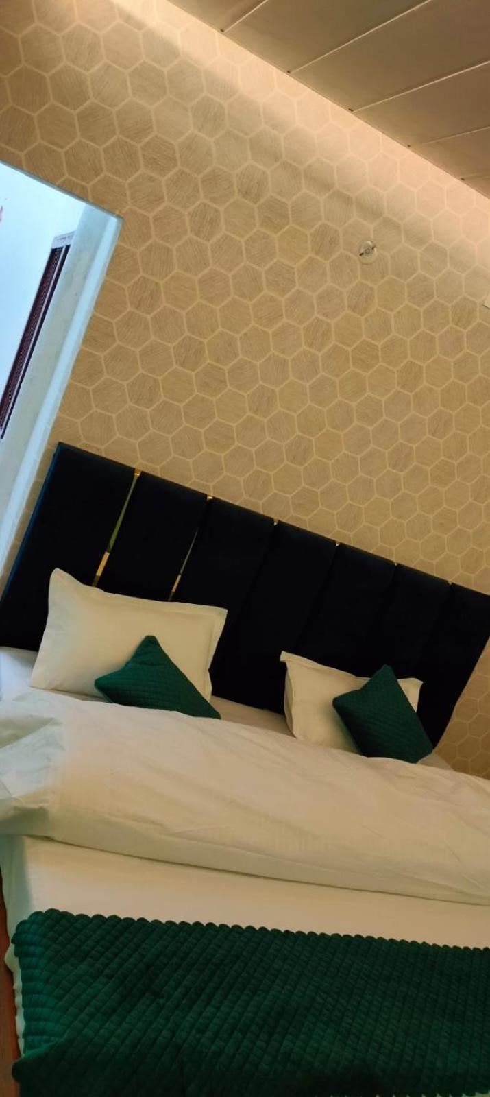 Gulab Residency Hotel Benares Buitenkant foto