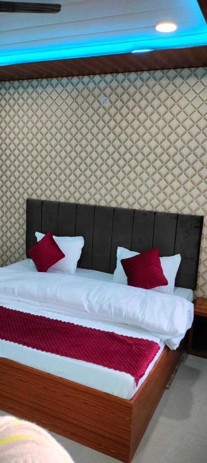Gulab Residency Hotel Benares Buitenkant foto